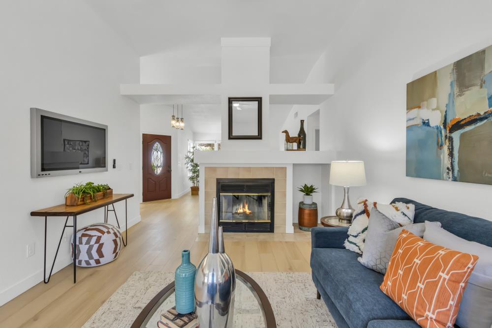 Detail Gallery Image 24 of 75 For 5984 Sawyer Cir, Sacramento,  CA 95823 - 3 Beds | 2 Baths