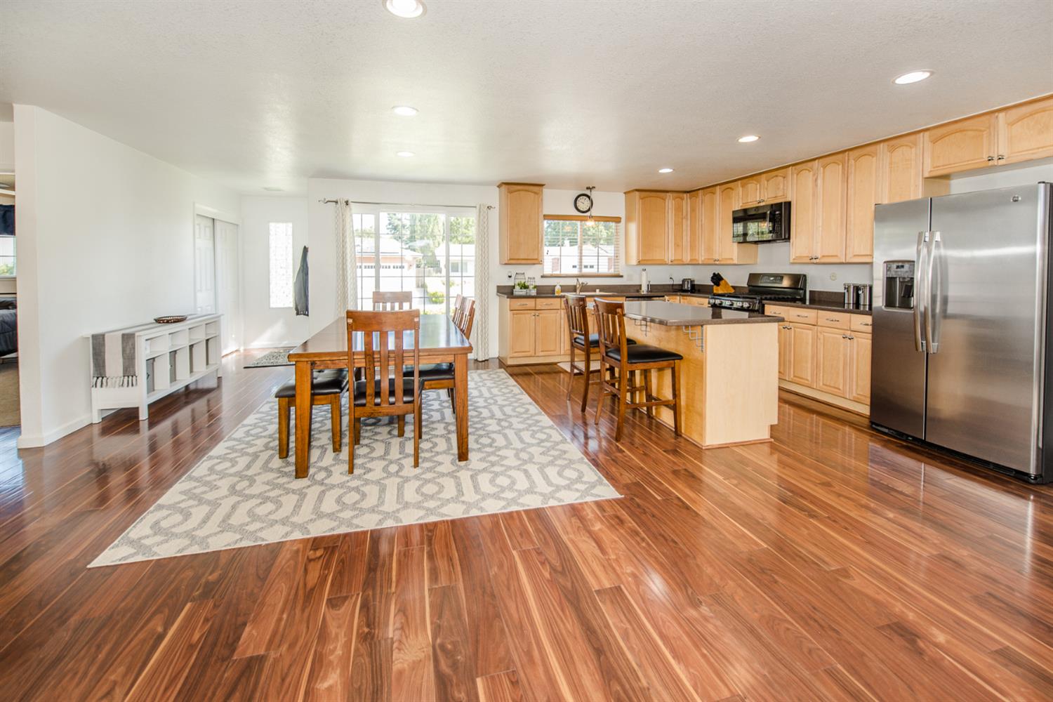 Poplar Lane, Woodland, California image 10