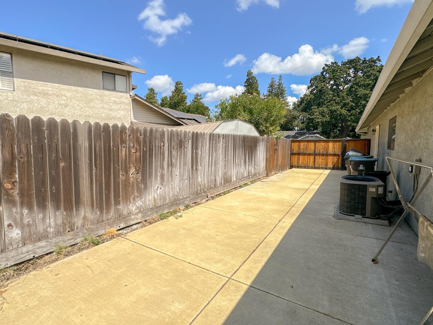 Detail Gallery Image 18 of 23 For 3157 Wagner Heights Rd, Stockton,  CA 95209 - 3 Beds | 2 Baths