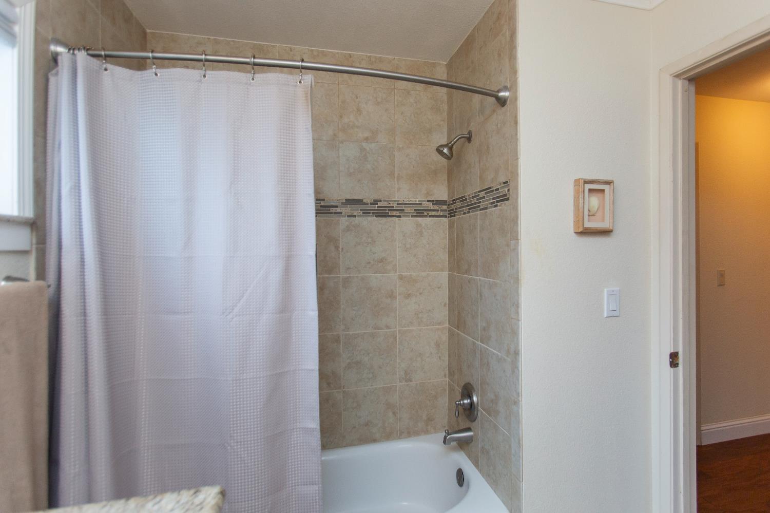 Detail Gallery Image 24 of 27 For 1860 Loyola Way, Turlock,  CA 95382 - 3 Beds | 2 Baths