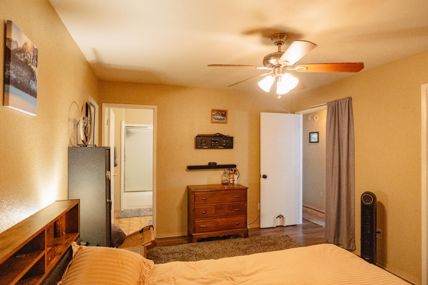 Detail Gallery Image 24 of 66 For 1070 E 23rd St, Merced,  CA 95340 - 3 Beds | 2 Baths