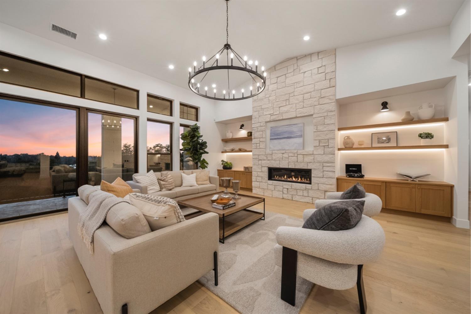 Detail Gallery Image 10 of 31 For 23846 Ironwood Ct, Auburn,  CA 95602 - 4 Beds | 3 Baths