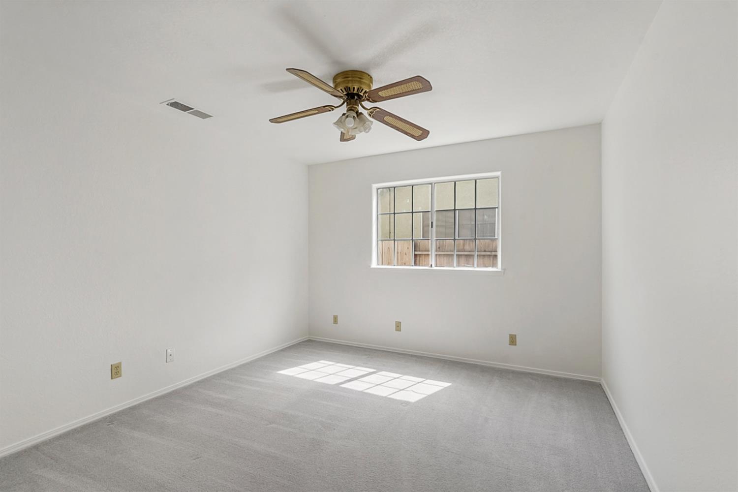 Detail Gallery Image 19 of 32 For 1011 Georgetown Ave, Turlock,  CA 95382 - 4 Beds | 2 Baths
