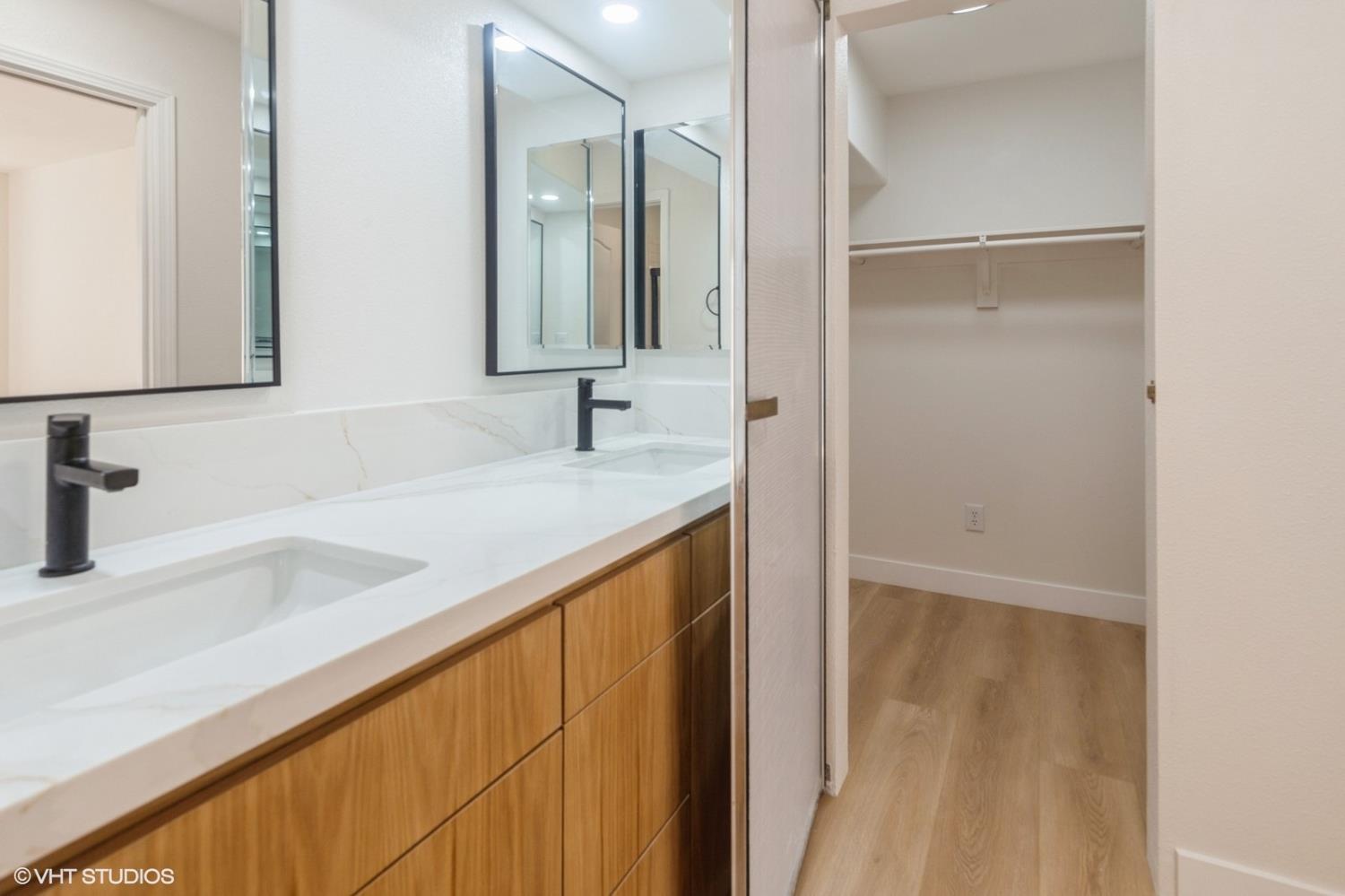 Detail Gallery Image 41 of 48 For 987 Asilomar Ter #2,  Sunnyvale,  CA 94086 - 2 Beds | 2/1 Baths