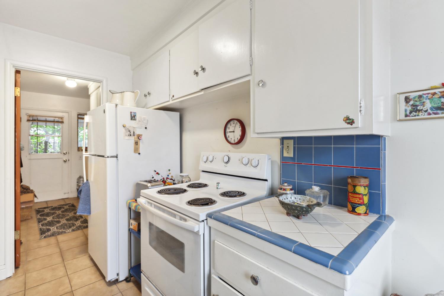 Detail Gallery Image 15 of 41 For 1702 Harian Way, Sacramento,  CA 95822 - – Beds | – Baths
