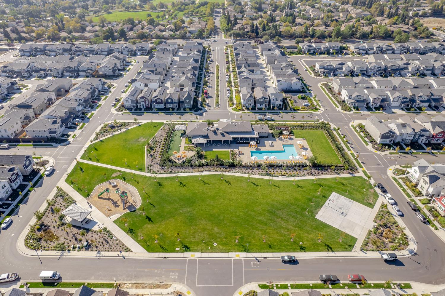 Detail Gallery Image 34 of 44 For 3074 Seaspray Walk, Sacramento,  CA 95833 - 3 Beds | 2/1 Baths