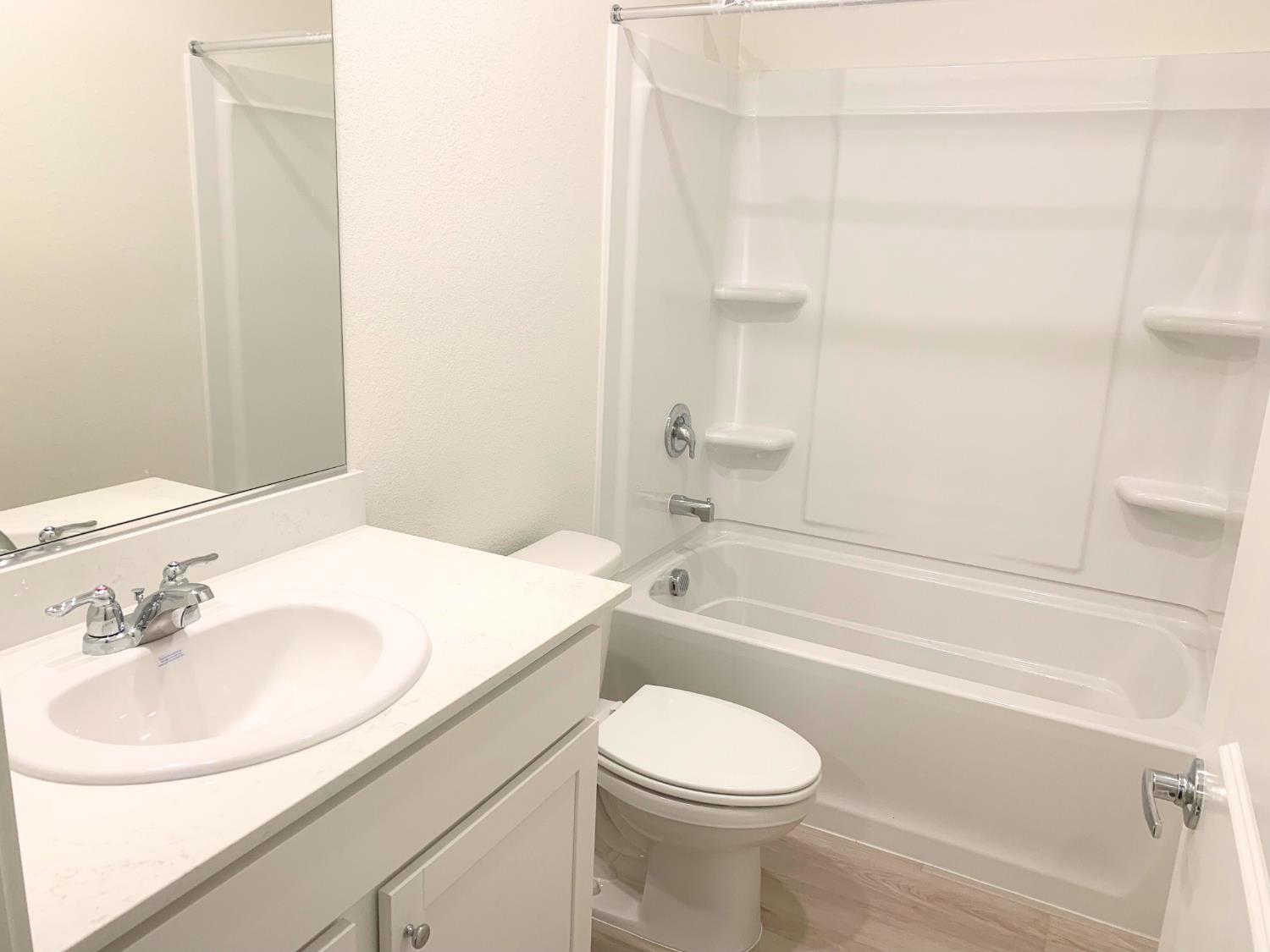 Detail Gallery Image 8 of 9 For 5042 E Horner Ave, Stockton,  CA 95215 - 4 Beds | 2 Baths