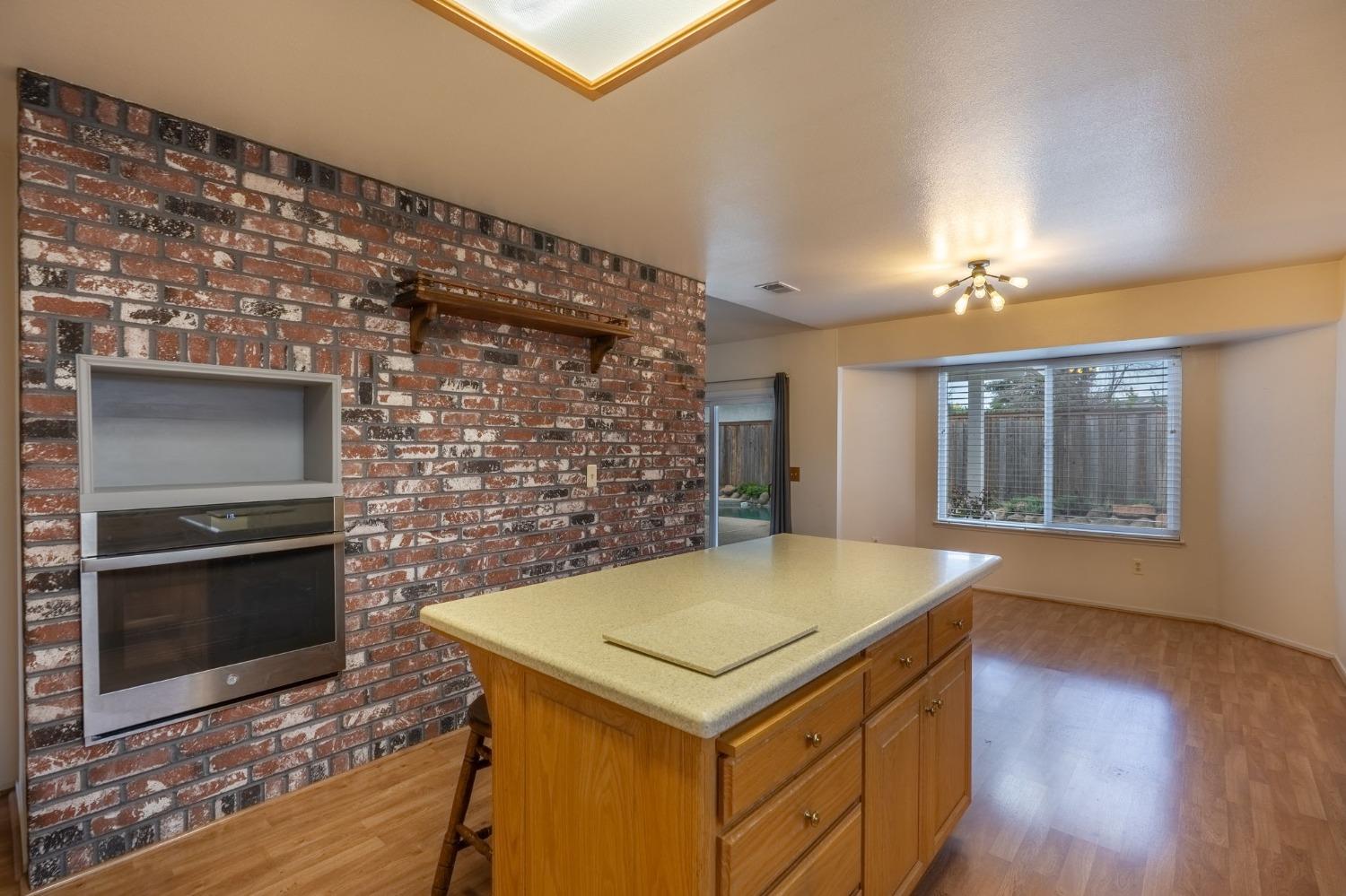 Detail Gallery Image 12 of 52 For 1047 Miwok Dr, Lodi,  CA 95240 - 3 Beds | 2 Baths