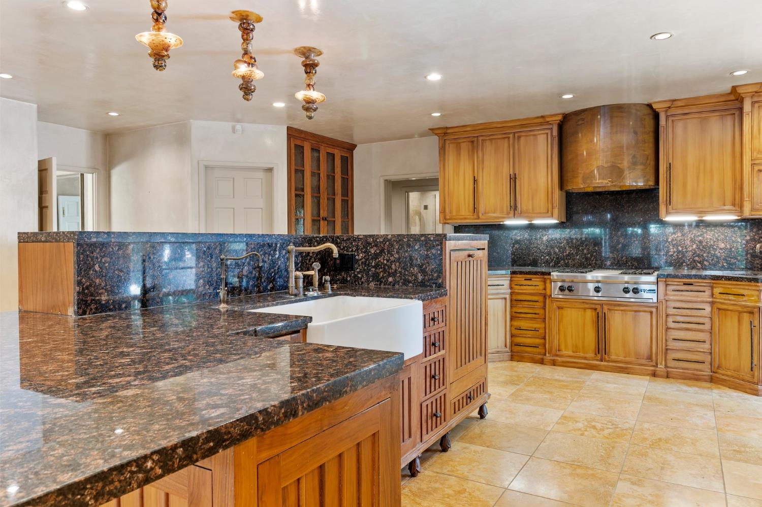 Detail Gallery Image 27 of 58 For 300 El Rio Ave, Modesto,  CA 95354 - 5 Beds | 3 Baths