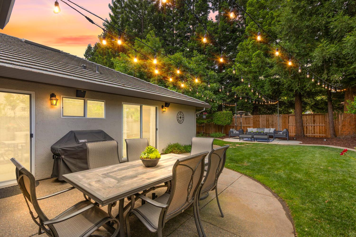 Detail Gallery Image 56 of 72 For 9180 Quail Cove Dr, Elk Grove,  CA 95624 - 5 Beds | 2/1 Baths