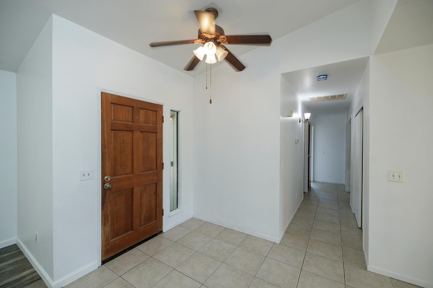 Detail Gallery Image 4 of 34 For 2609 Finlandia Ave, Modesto,  CA 95358 - 3 Beds | 2 Baths