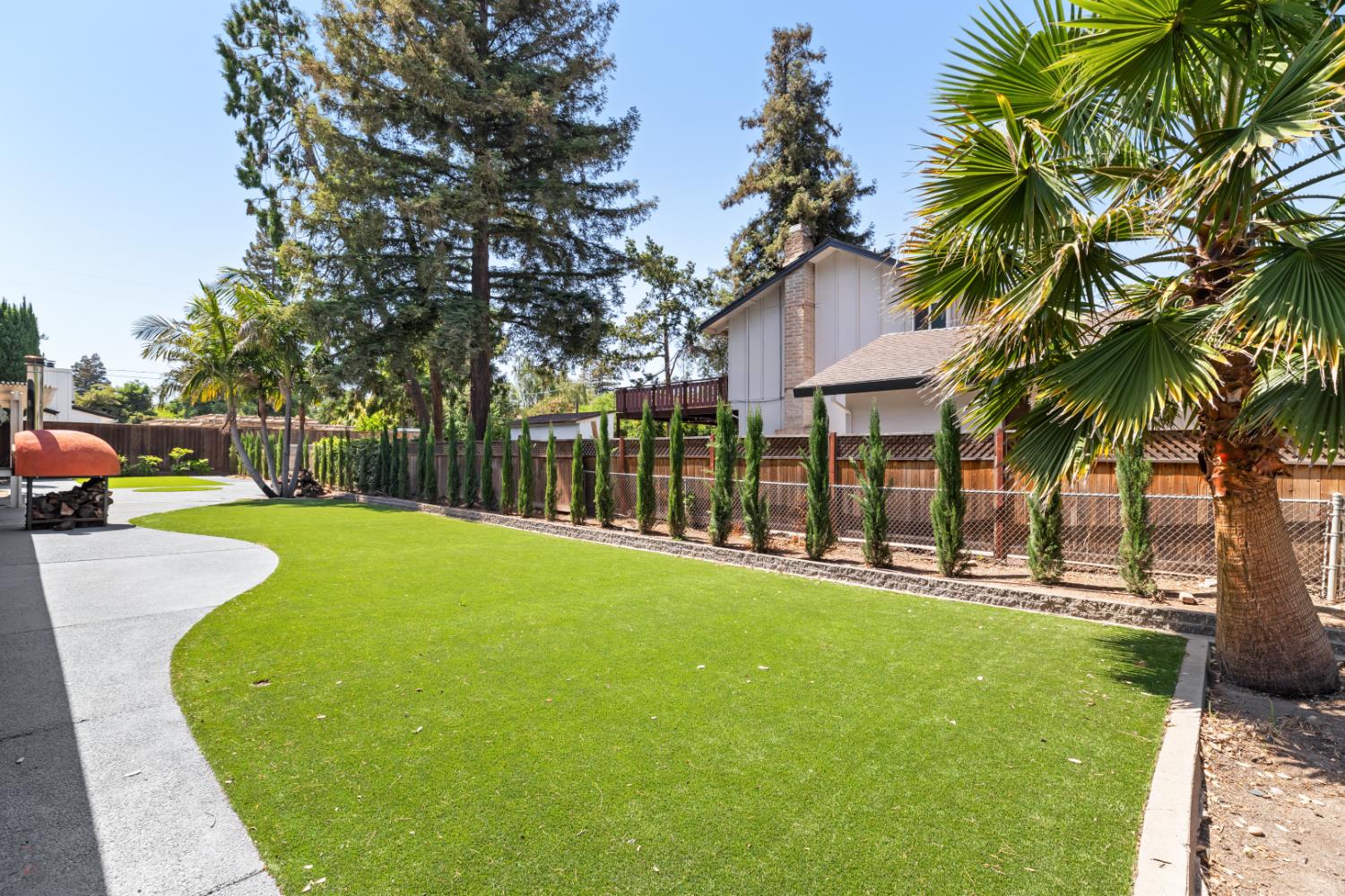 Detail Gallery Image 80 of 97 For 3221 Country Club Blvd, Stockton,  CA 95204 - 4 Beds | 3/1 Baths