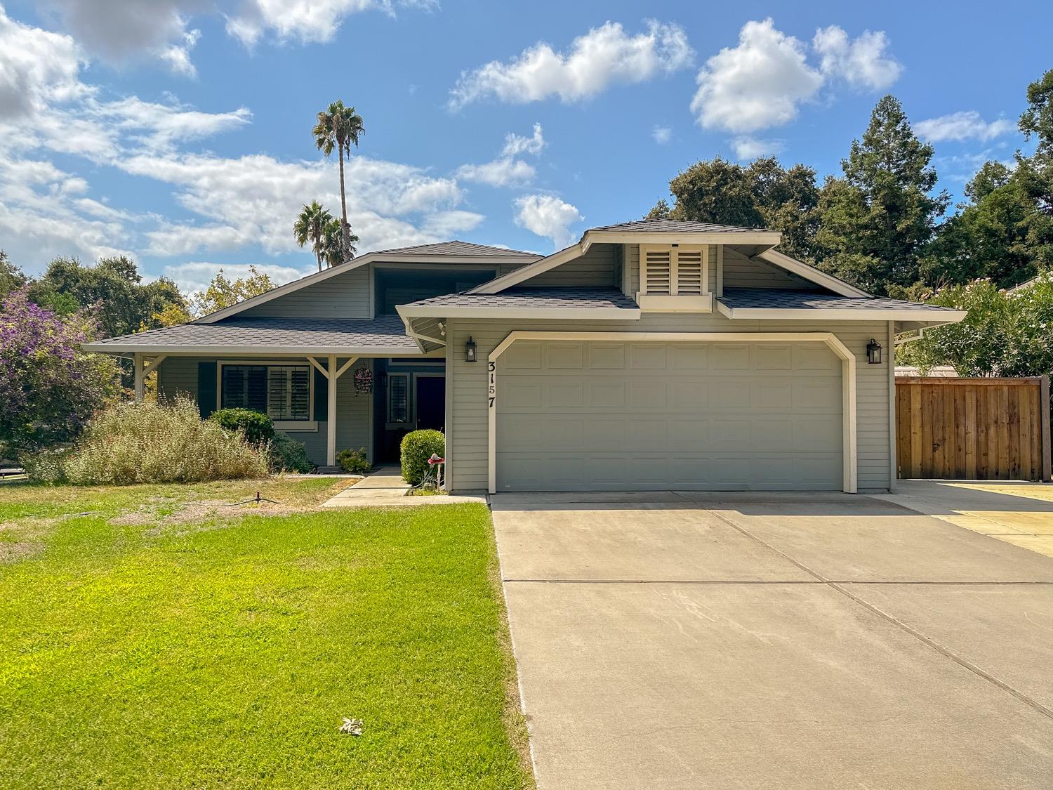 Detail Gallery Image 1 of 23 For 3157 Wagner Heights Rd, Stockton,  CA 95209 - 3 Beds | 2 Baths