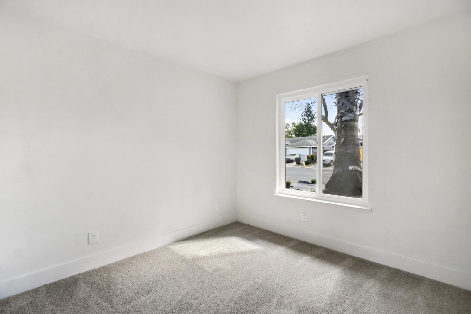Detail Gallery Image 18 of 38 For 8237 Auberry Dr, Sacramento,  CA 95828 - 3 Beds | 2 Baths