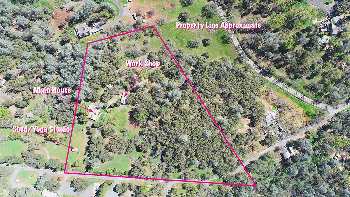 Detail Gallery Image 5 of 44 For 22133 Trotter, Grass Valley,  CA 95949 - 2 Beds | 2 Baths