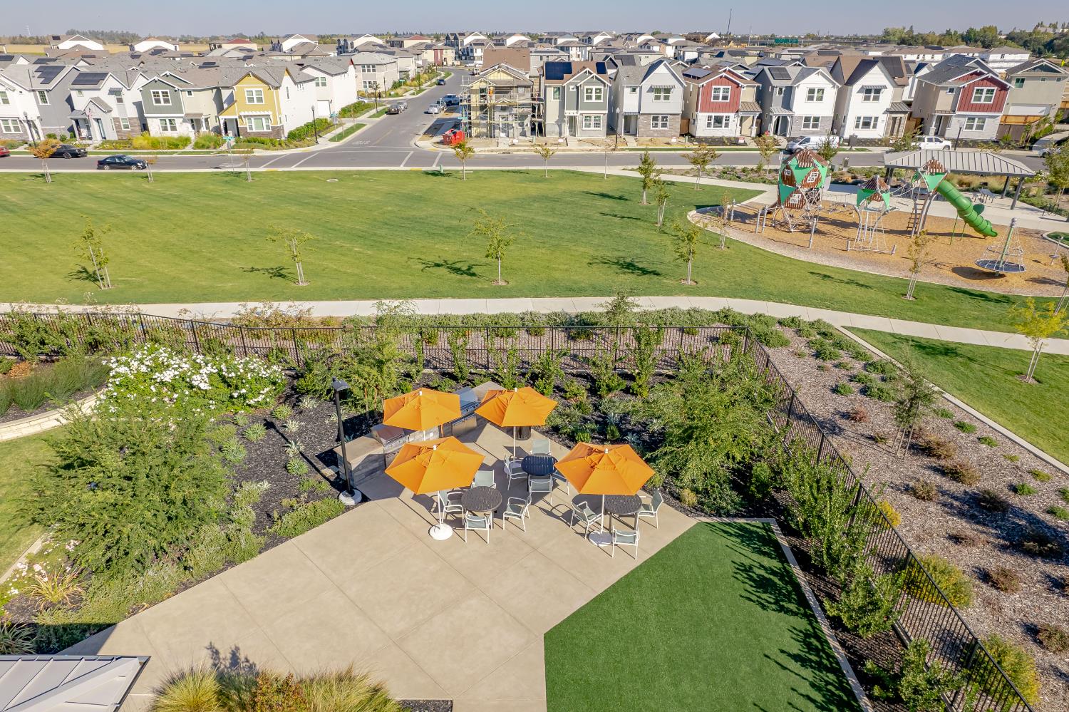 Detail Gallery Image 40 of 44 For 3074 Seaspray Walk, Sacramento,  CA 95833 - 3 Beds | 2/1 Baths