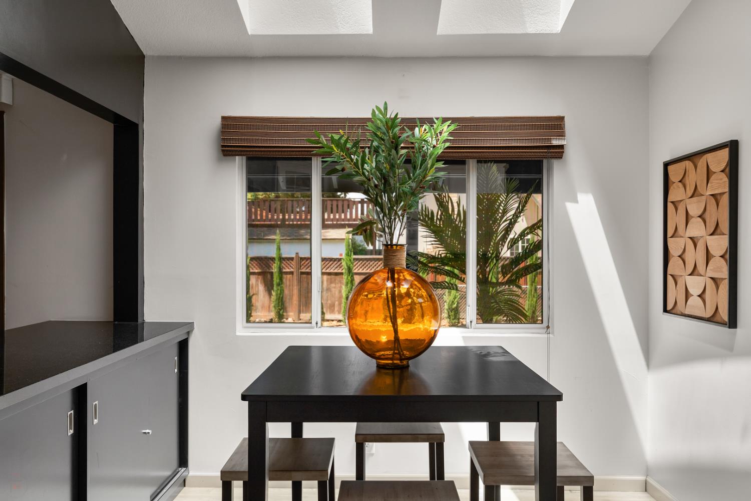 Detail Gallery Image 30 of 97 For 3221 Country Club Blvd, Stockton,  CA 95204 - 4 Beds | 3/1 Baths