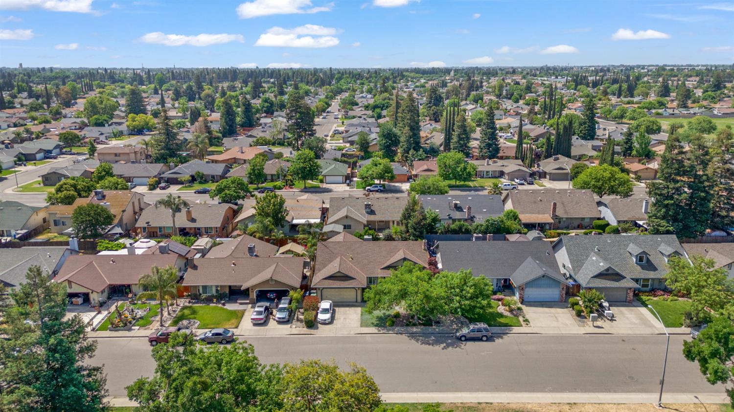 Detail Gallery Image 5 of 32 For 1011 Georgetown Ave, Turlock,  CA 95382 - 4 Beds | 2 Baths