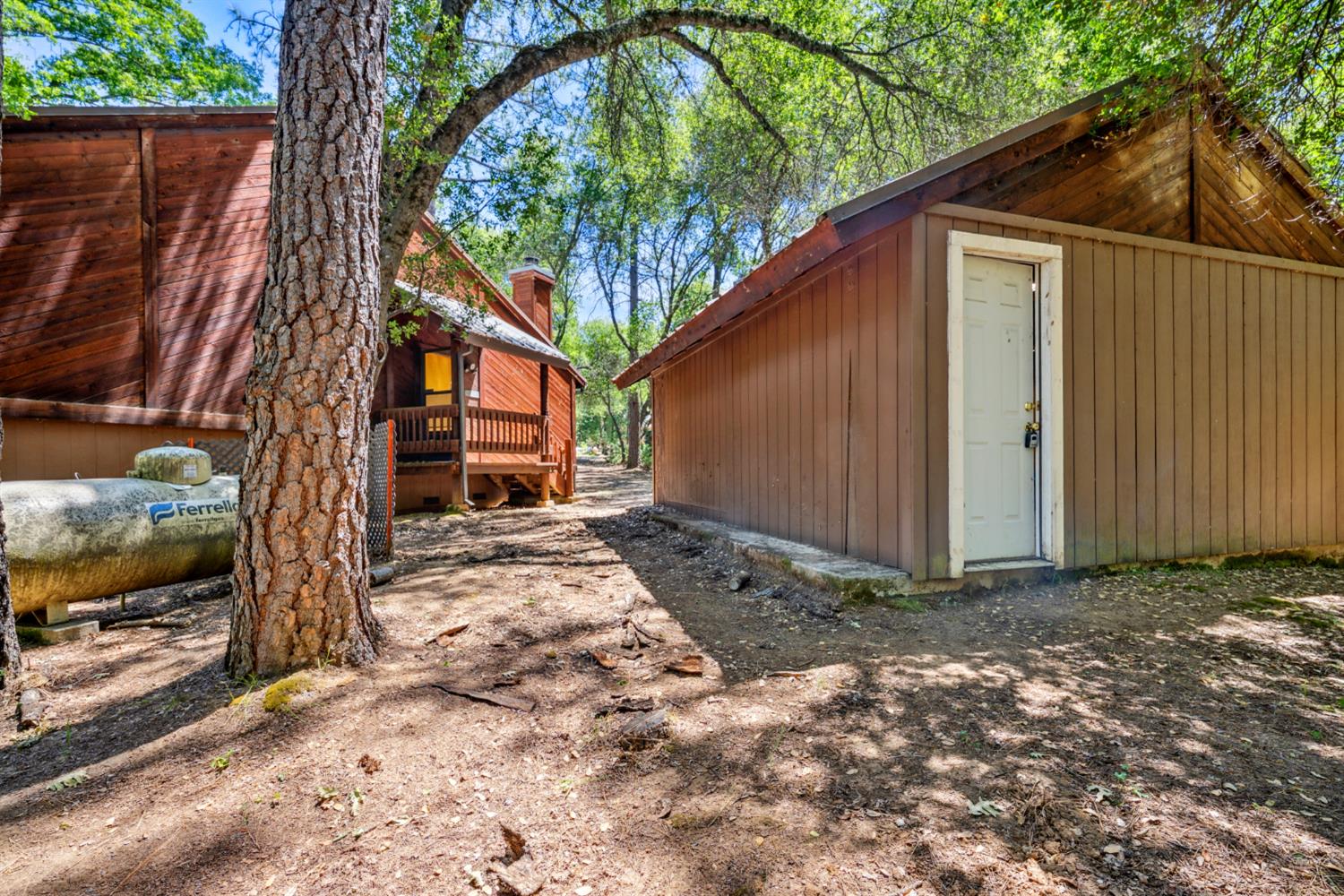 Detail Gallery Image 30 of 38 For 17836 Oriole Ct, Penn Valley,  CA 95946 - 2 Beds | 2 Baths