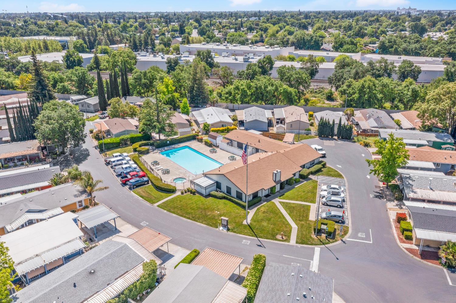 Detail Gallery Image 22 of 23 For 1399 Sacramento Ave 59, West Sacramento,  CA 95605 - 4 Beds | 2 Baths