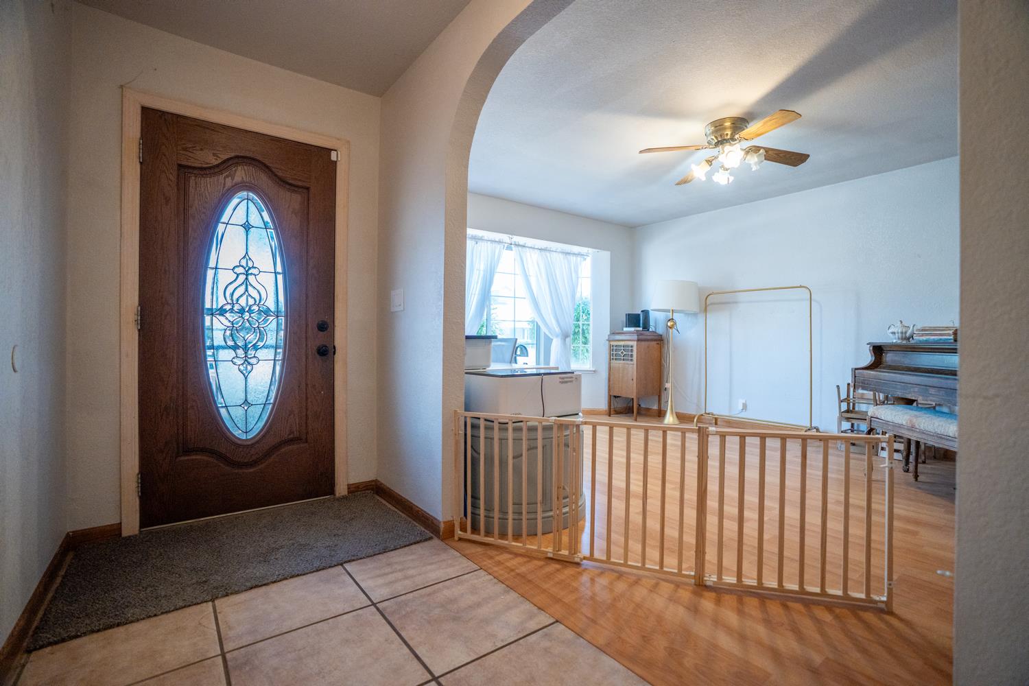 Detail Gallery Image 3 of 23 For 1429 Don Pedro Rd, Ceres,  CA 95307 - 4 Beds | 2 Baths