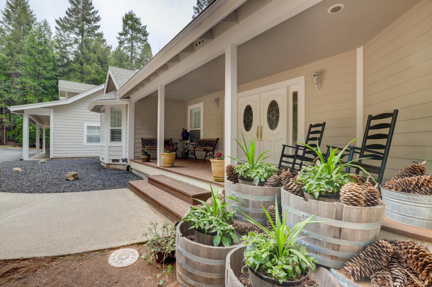 Detail Gallery Image 2 of 89 For 11555 Sky Pines Ridge Rd, Nevada City,  CA 95959 - 3 Beds | 2/2 Baths