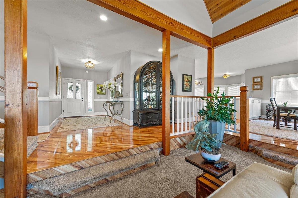 Detail Gallery Image 2 of 75 For 12064 Waxwing Ct, Penn Valley,  CA 95946 - 4 Beds | 3/1 Baths