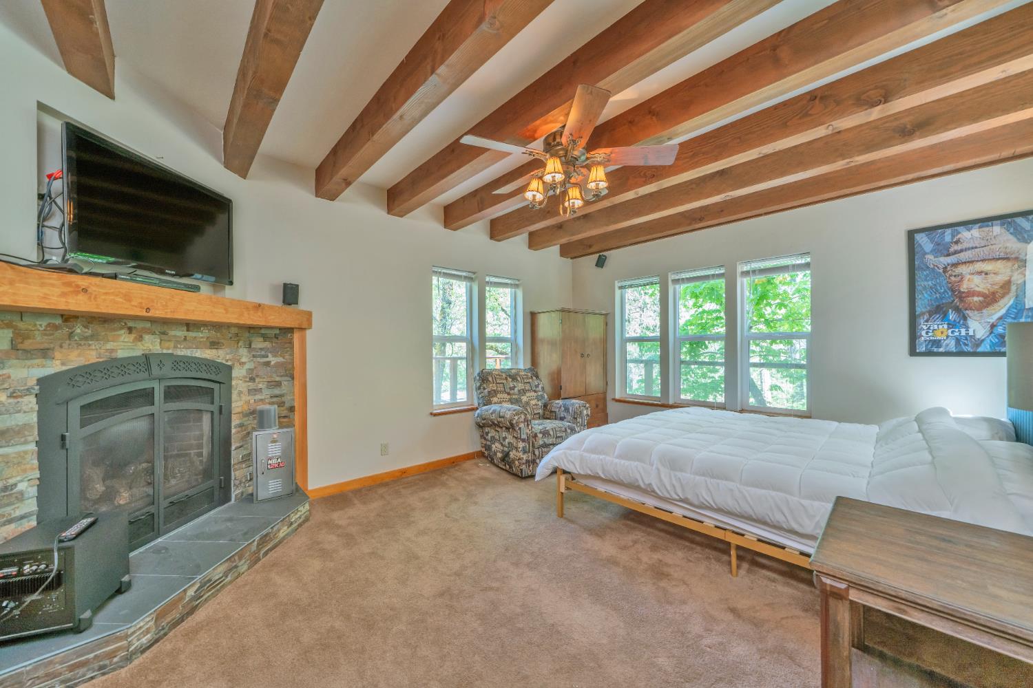 Detail Gallery Image 14 of 67 For 10870 Riverton Ln, Pollock Pines,  CA 95726 - 4 Beds | 2 Baths
