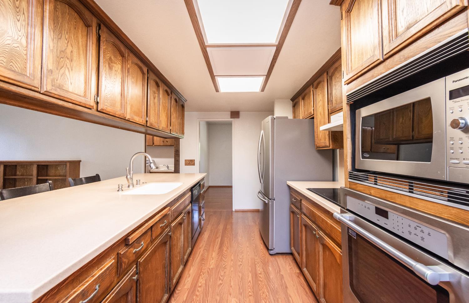Detail Gallery Image 18 of 65 For 5612 Jolly Ct, Fair Oaks,  CA 95628 - 3 Beds | 2 Baths