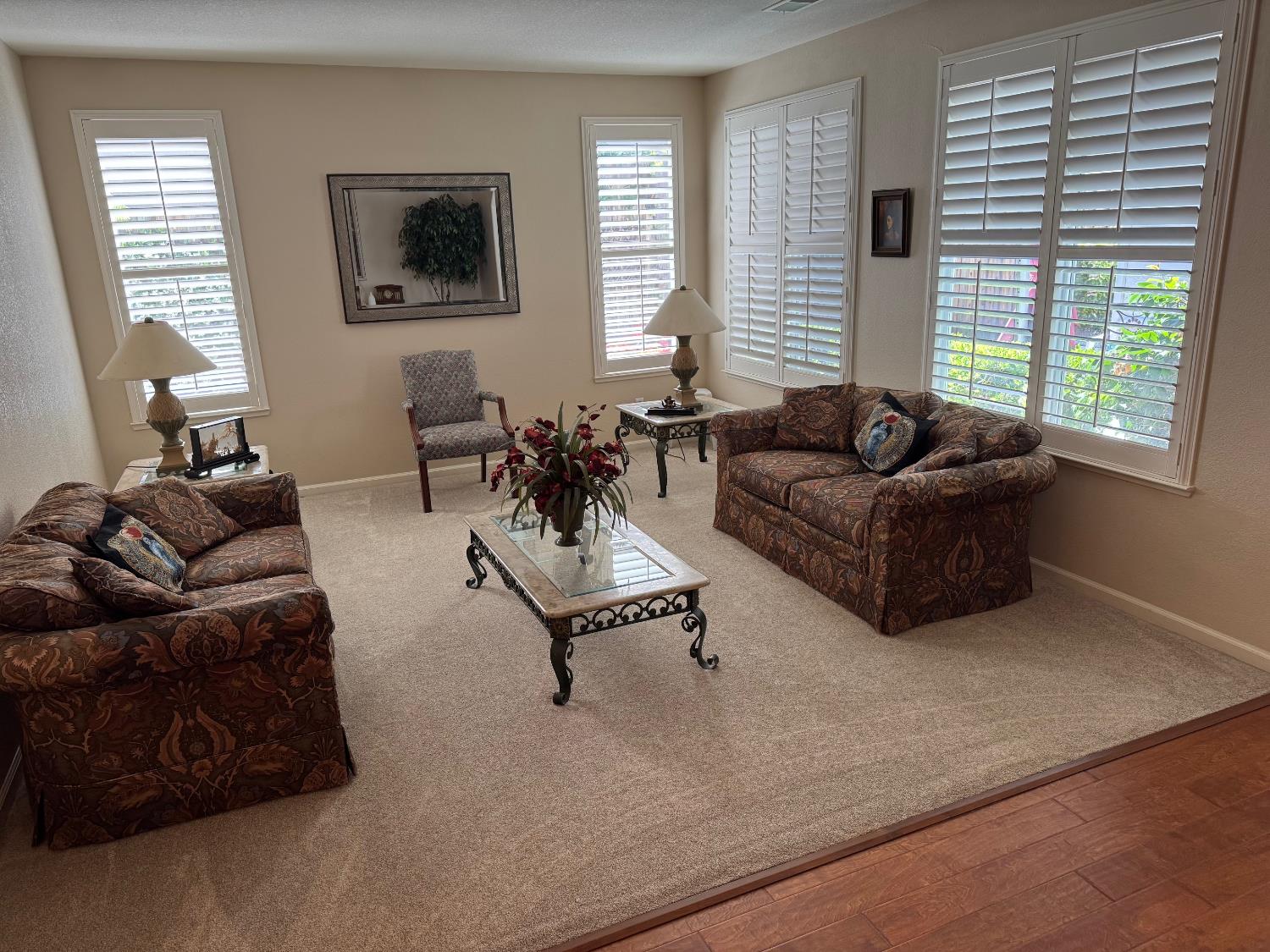 Detail Gallery Image 11 of 52 For 220 Shrike Cir, Sacramento,  CA 95834 - 4 Beds | 3 Baths