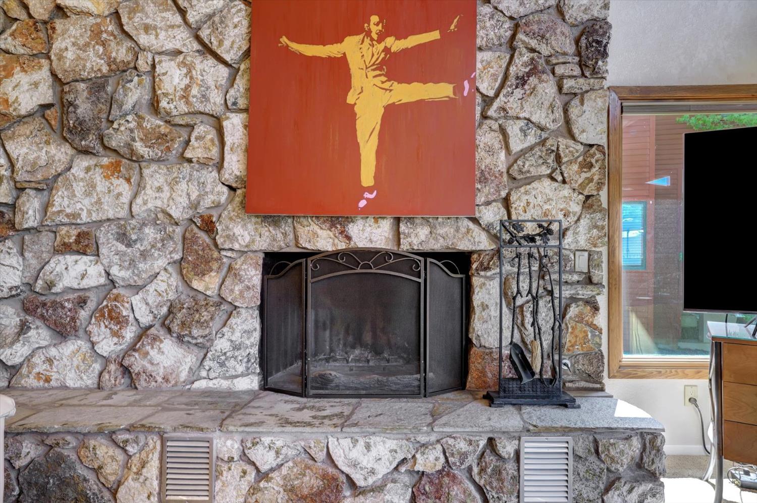 Detail Gallery Image 26 of 60 For 17789 Jayhawk Dr, Penn Valley,  CA 95946 - 3 Beds | 3 Baths