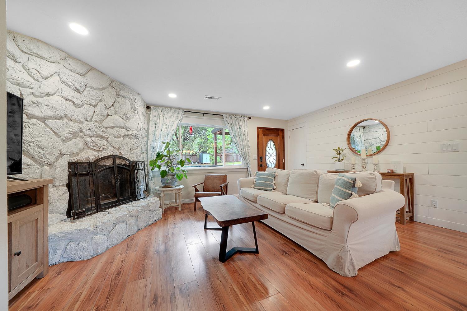 Detail Gallery Image 28 of 73 For 17640 Tannery Ln, Pine Grove,  CA 95665 - 3 Beds | 2 Baths