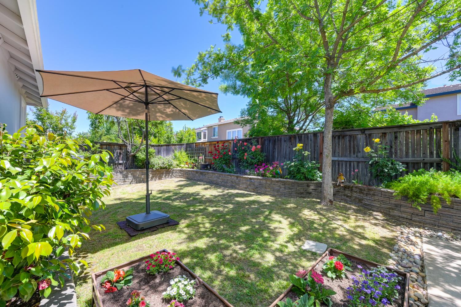 Detail Gallery Image 41 of 46 For 1123 Meredith Way, Folsom,  CA 95630 - 4 Beds | 2 Baths