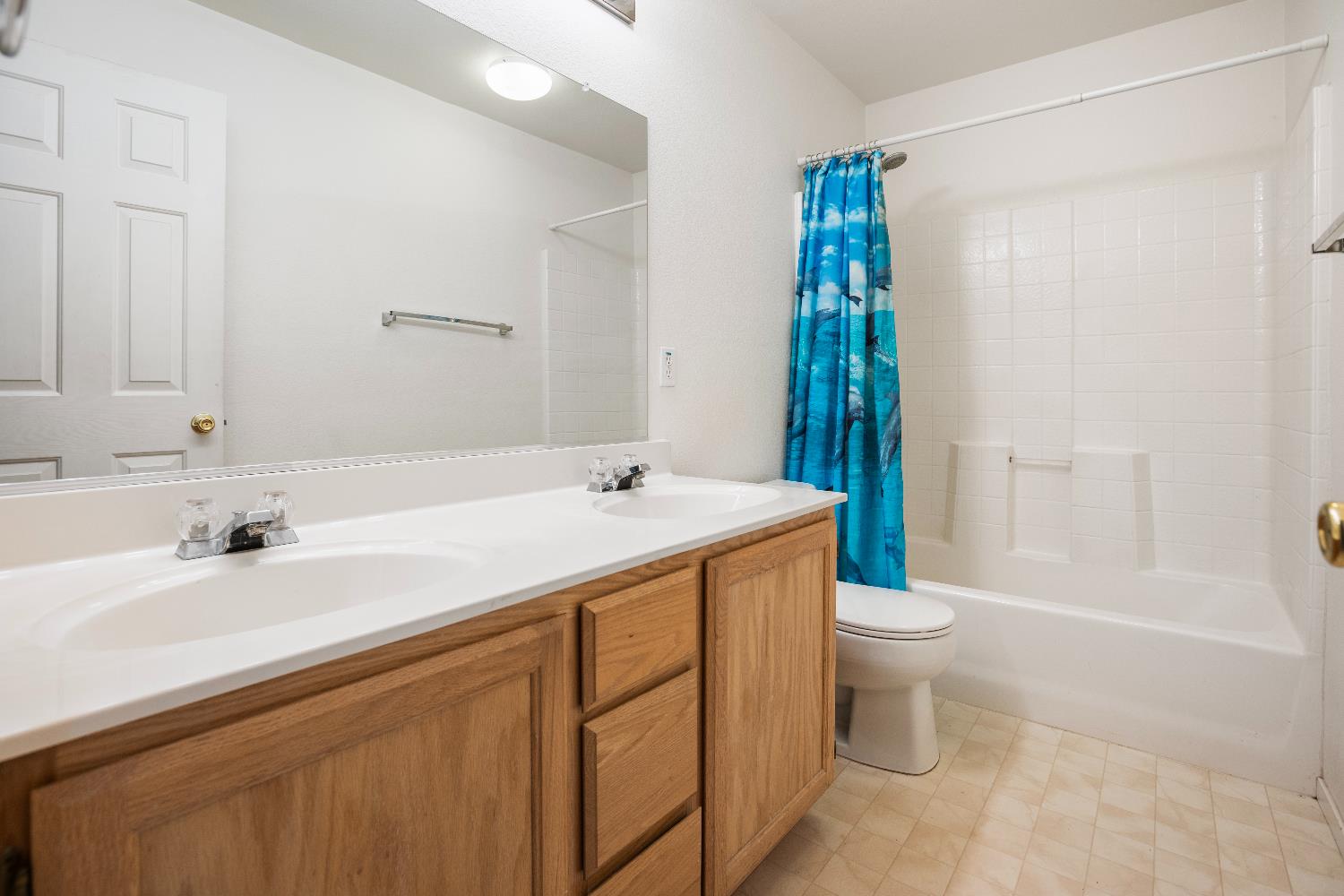 Detail Gallery Image 34 of 46 For 11400 Sabalo Way, Gold River,  CA 95670 - 5 Beds | 3 Baths