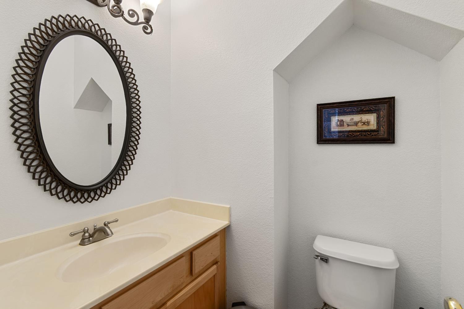 Detail Gallery Image 22 of 42 For 1045 Callander Way, Folsom,  CA 95630 - 4 Beds | 2/1 Baths