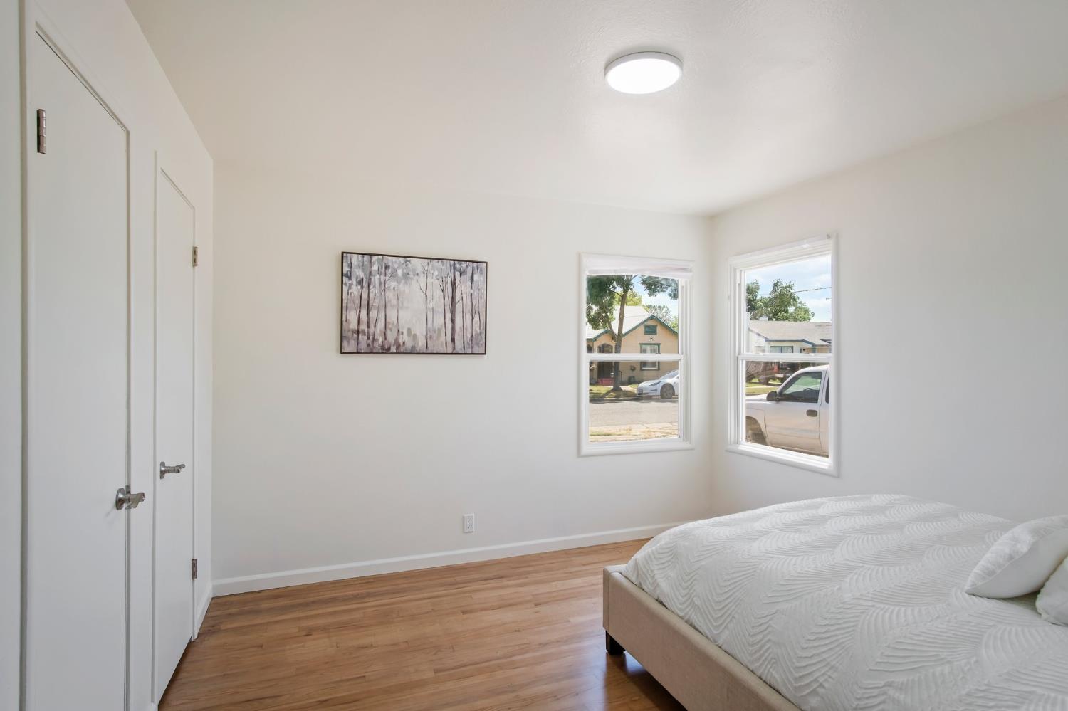 Detail Gallery Image 14 of 28 For 1909 W Harding Way, Stockton,  CA 95203 - 2 Beds | 1 Baths
