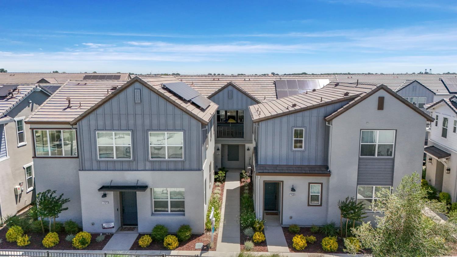 Detail Gallery Image 1 of 54 For 17481 Nightshore Dr, Lathrop,  CA 95330 - 3 Beds | 2 Baths