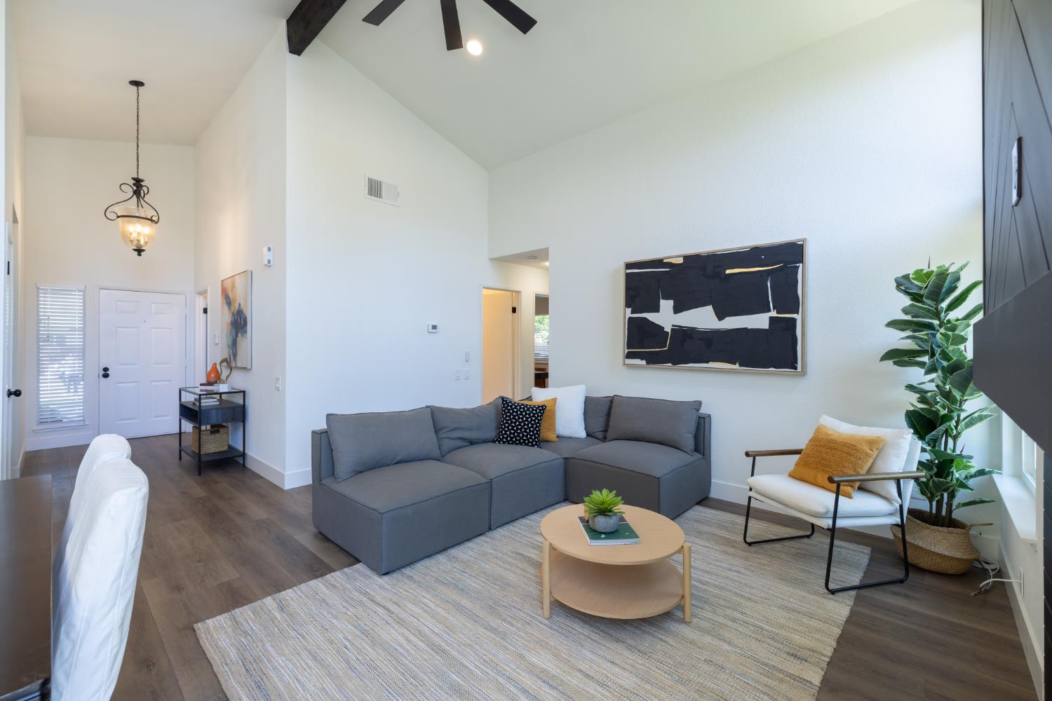 Detail Gallery Image 13 of 45 For 1505 Danica Way, Sacramento,  CA 95833 - 3 Beds | 2 Baths