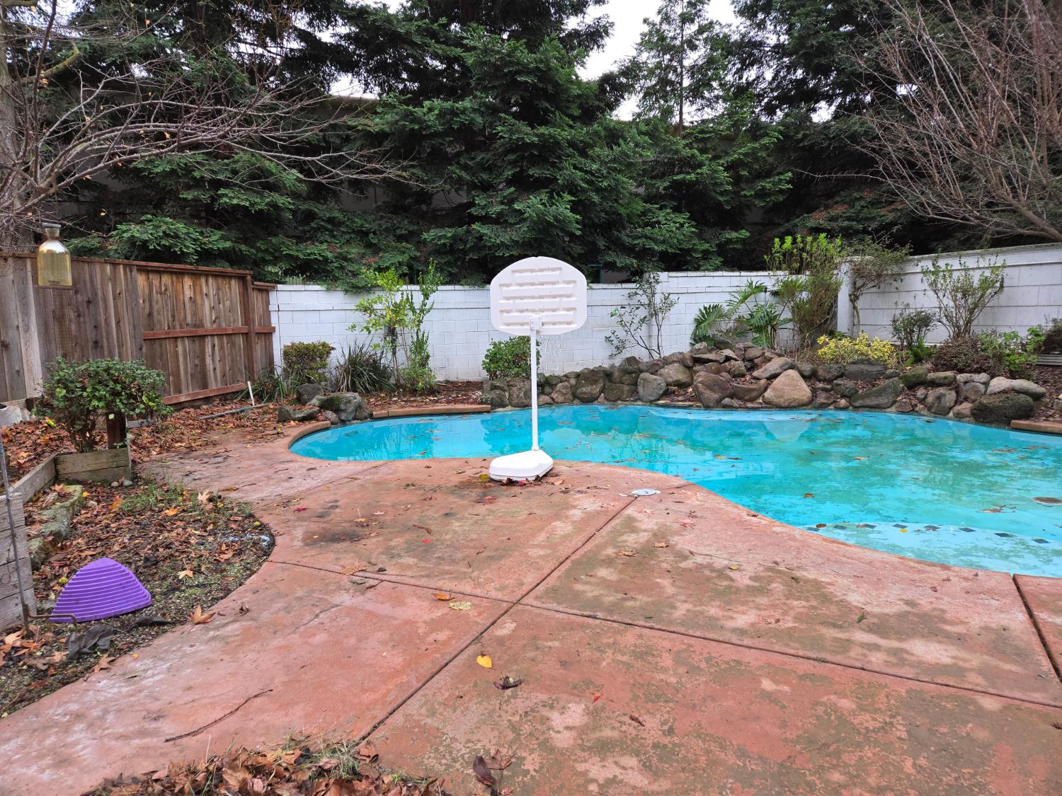 Detail Gallery Image 44 of 49 For 3634 Whispering Creek Cir, Stockton,  CA 95219 - 3 Beds | 2/1 Baths