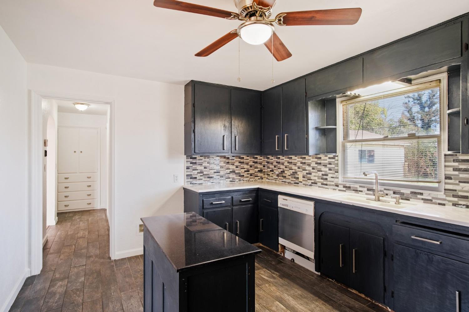 Detail Gallery Image 12 of 31 For 1224 N Central Ave, Modesto,  CA 95351 - 2 Beds | 2 Baths