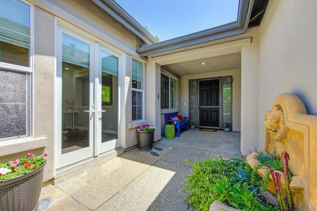 Detail Gallery Image 6 of 99 For 190 Montilla Cir, Sacramento,  CA 95835 - 2 Beds | 2 Baths