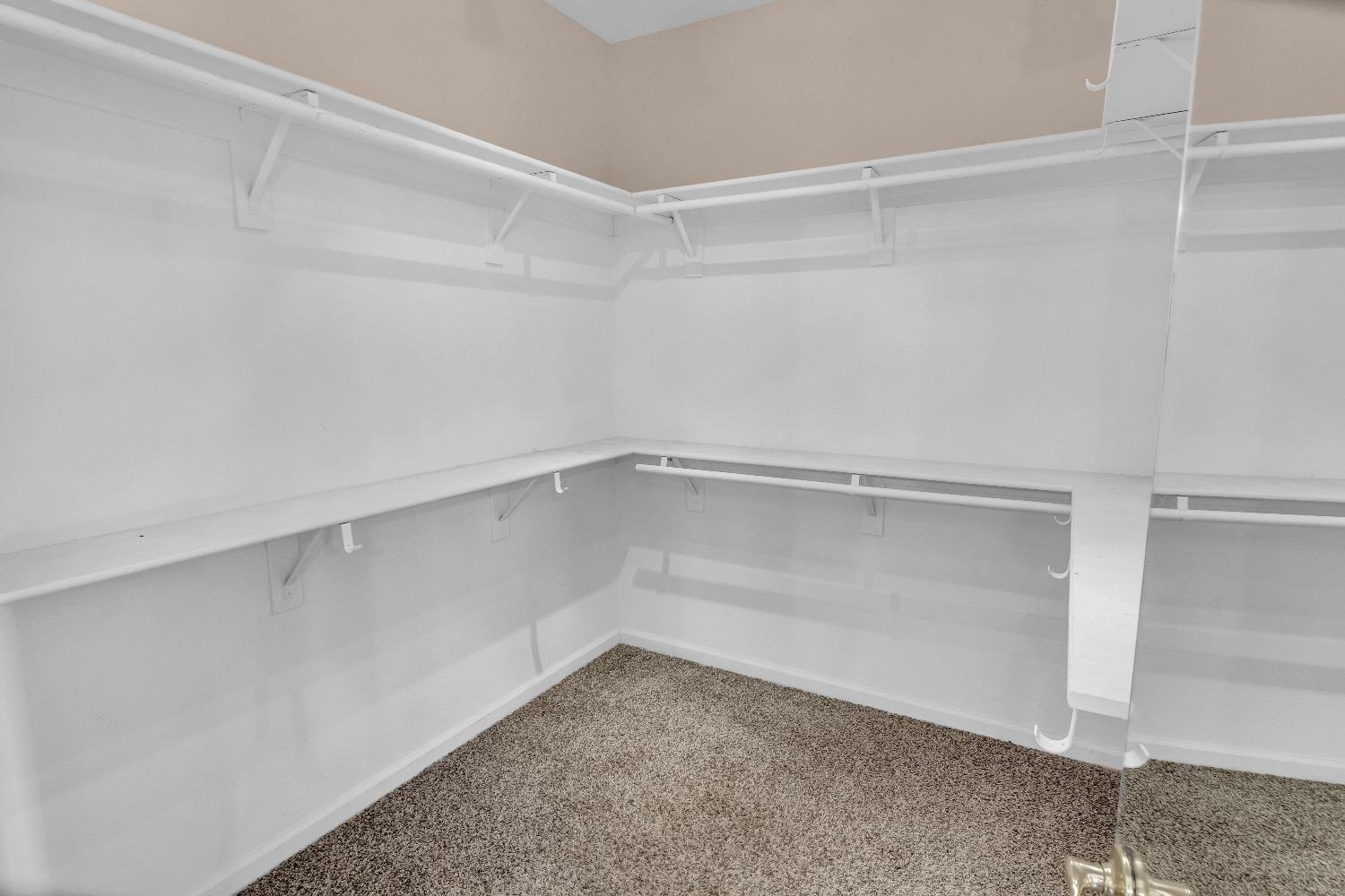 Detail Gallery Image 35 of 49 For 3510 Iron Canyon Cir, Stockton,  CA 95209 - 5 Beds | 3 Baths