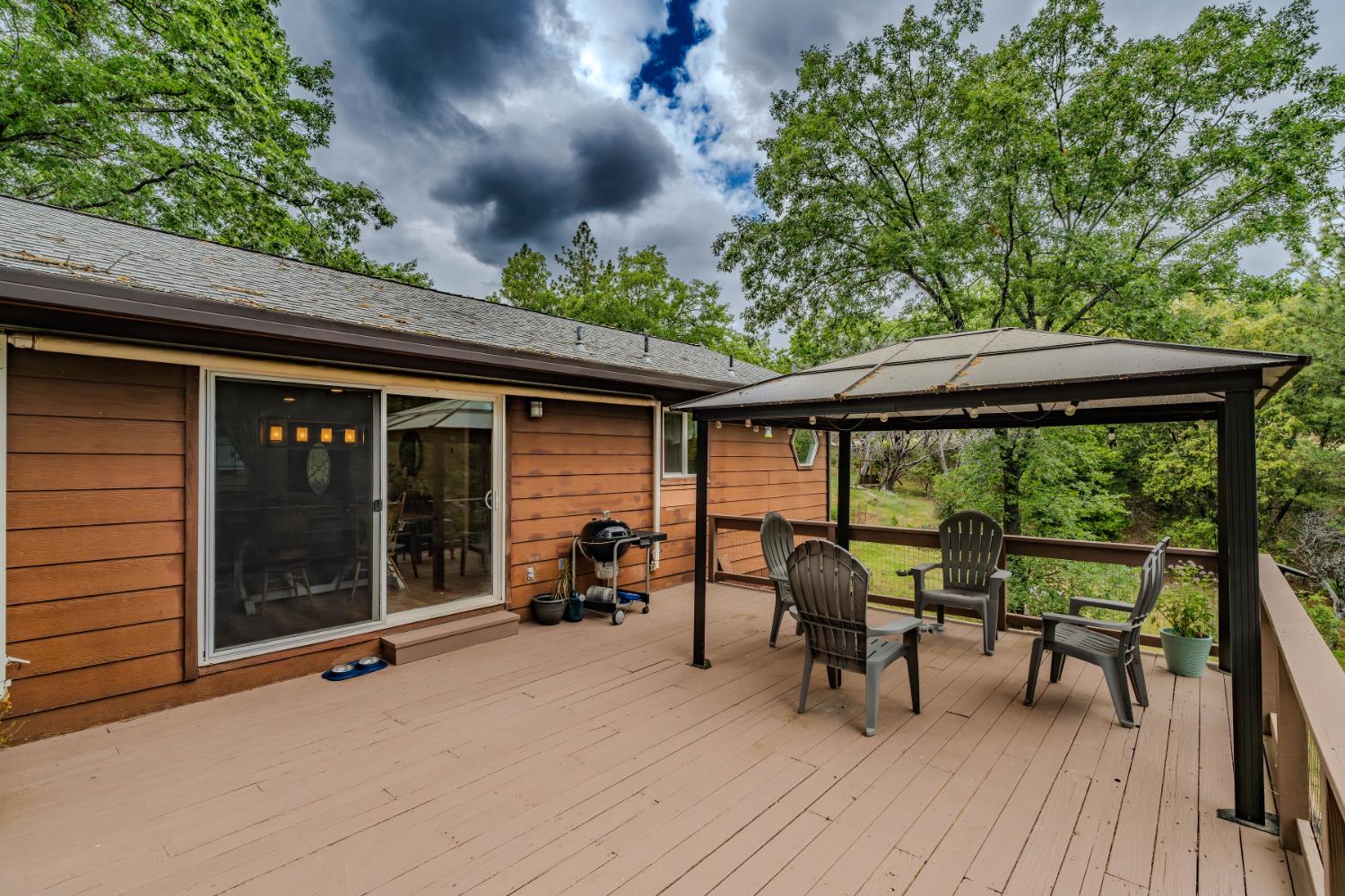 Detail Gallery Image 19 of 73 For 17640 Tannery Ln, Pine Grove,  CA 95665 - 3 Beds | 2 Baths