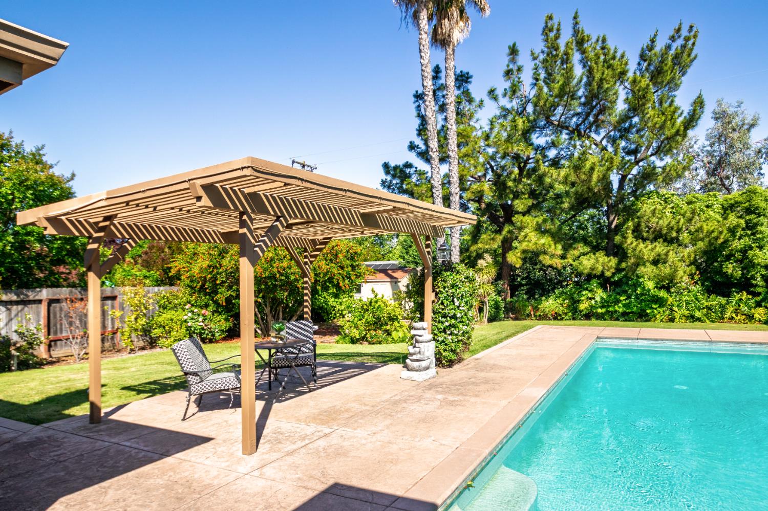 Detail Gallery Image 28 of 36 For 1229 Fitch Way, Sacramento,  CA 95864 - 3 Beds | 2 Baths