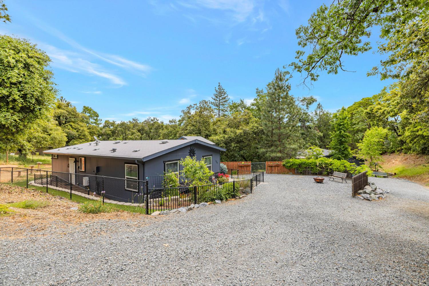 Detail Gallery Image 27 of 61 For 3335 Gas Canyon Ct, Foresthill,  CA 95631 - 5 Beds | 4 Baths