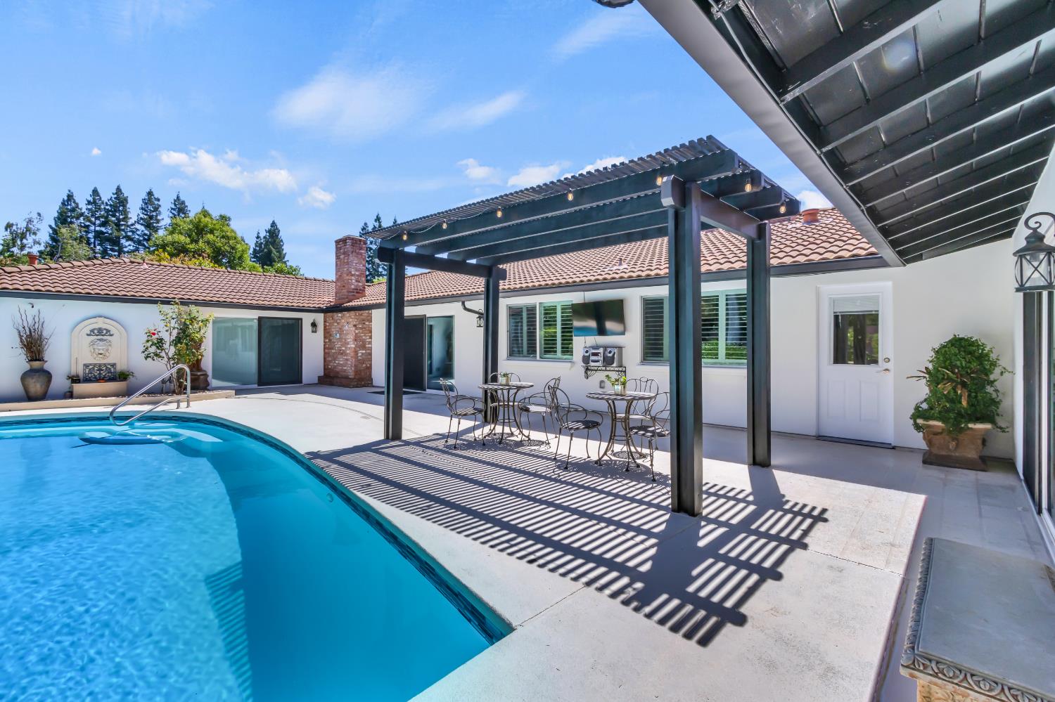 Detail Gallery Image 85 of 94 For 590 Kevington Ct, Sacramento,  CA 95864 - 4 Beds | 3/1 Baths