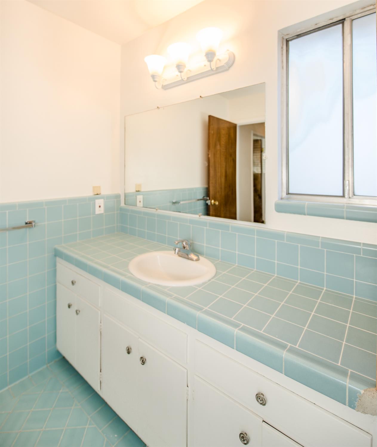 Detail Gallery Image 41 of 62 For 744 Cleveland, Woodland,  CA 95695 - 3 Beds | 2/1 Baths