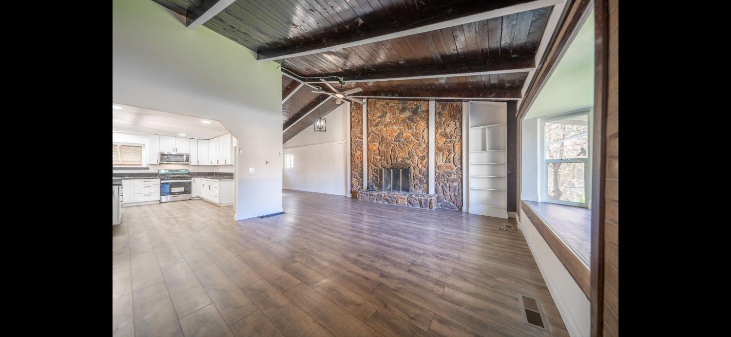 Detail Gallery Image 6 of 37 For 2408 Learned Ave, Stockton,  CA 95205 - 4 Beds | 3 Baths