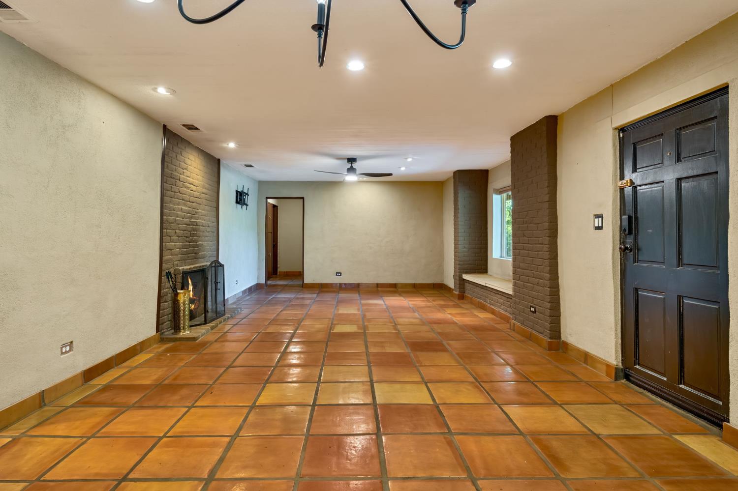 Detail Gallery Image 11 of 32 For 1660 La Playa Way, Sacramento,  CA 95864 - 3 Beds | 1 Baths