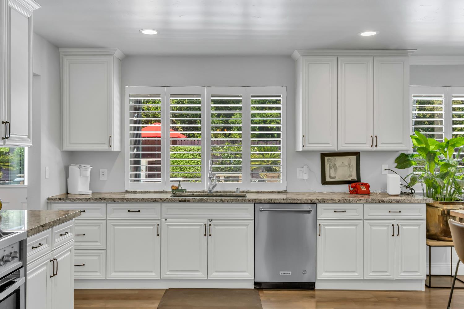 Detail Gallery Image 60 of 94 For 590 Kevington Ct, Sacramento,  CA 95864 - 4 Beds | 3/1 Baths
